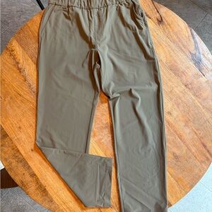 Vuori Women's Olive Ankle Pants